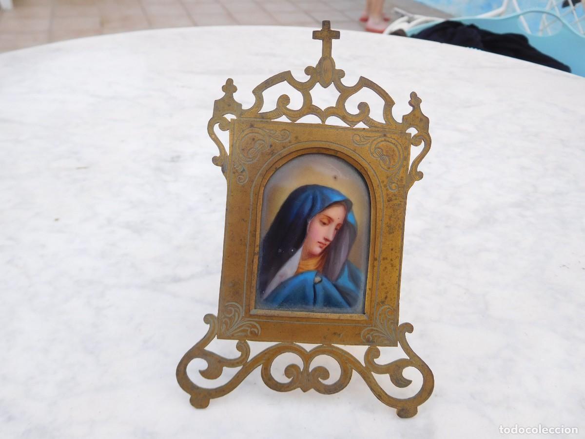 Antig&uuml;edades: Marco calado antiguo con esmalte virgen - Foto 1