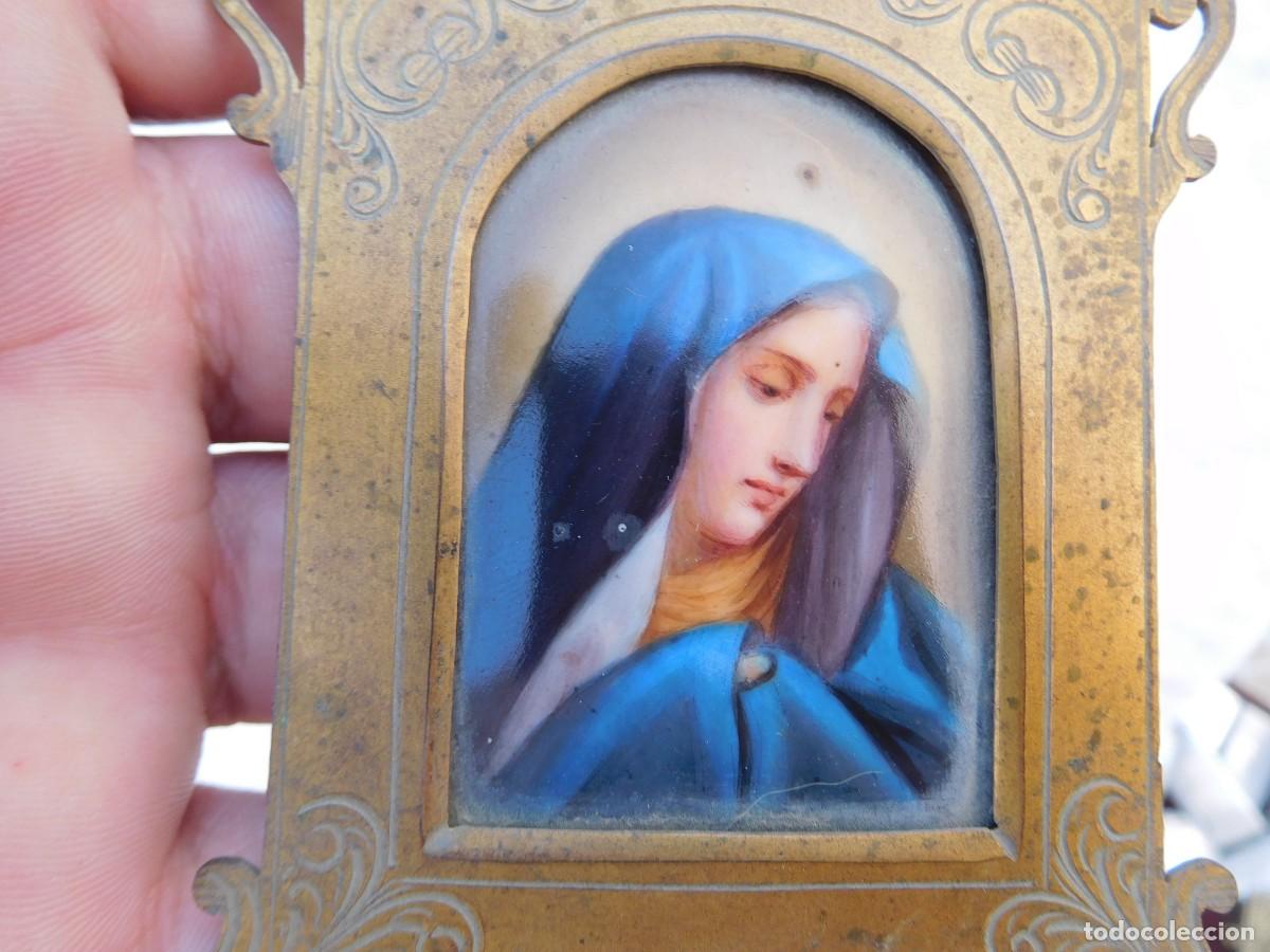 Antig&uuml;edades: Marco calado antiguo con esmalte virgen - Foto 10