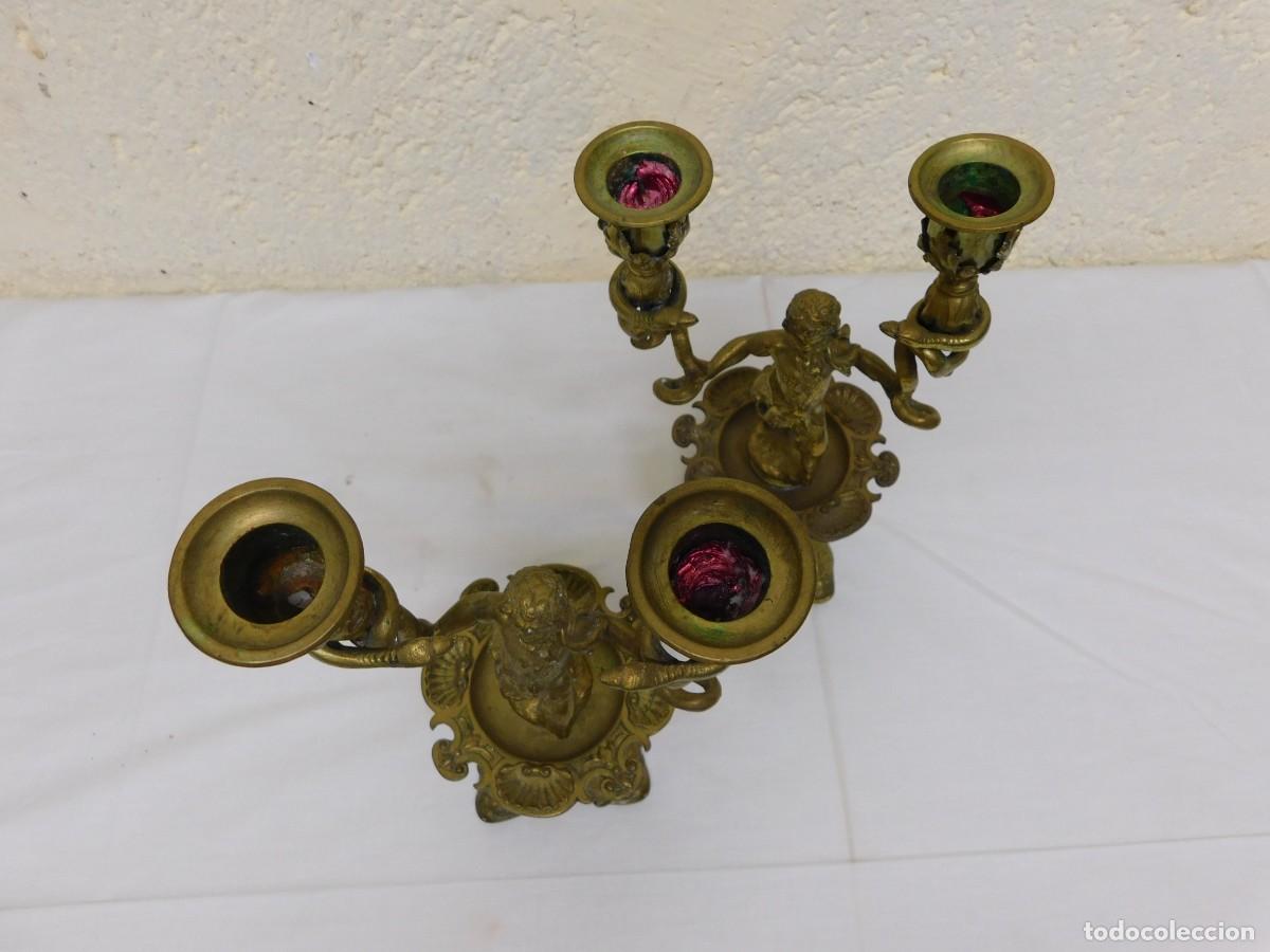 Antig&uuml;edades: PAREJA DE CANDELABROS DE BRONCE - Foto 16