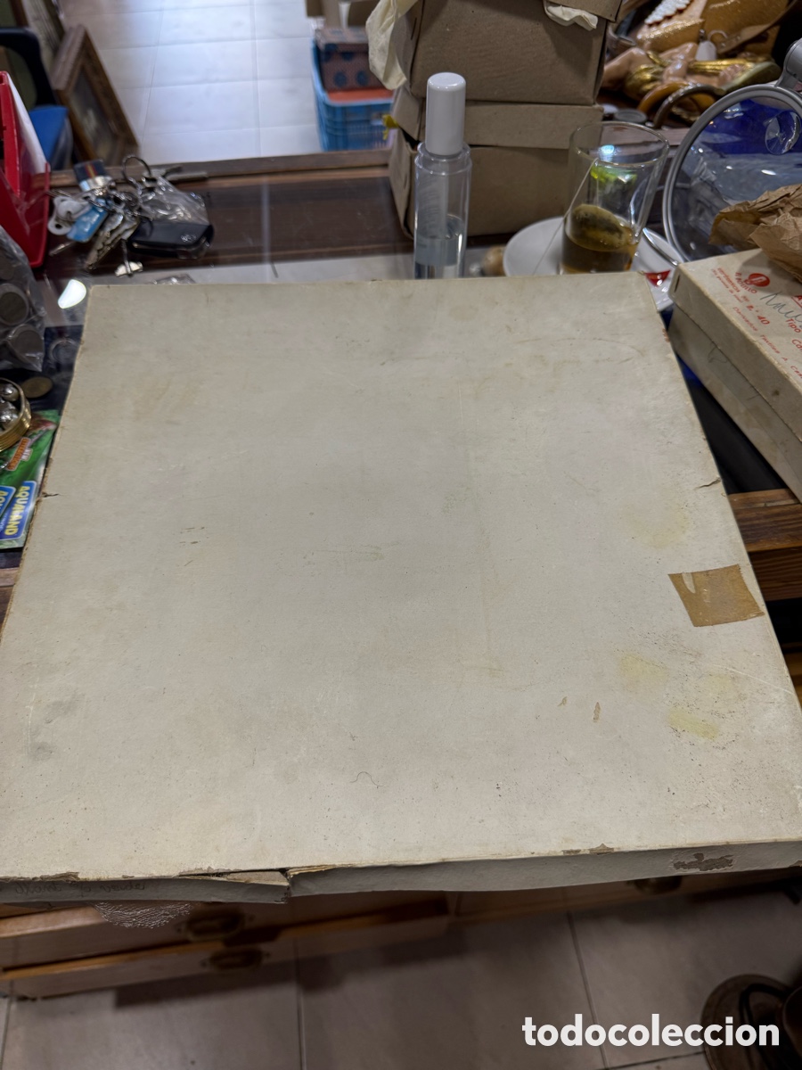 Antig&uuml;edades: Preciosa caja con complementos de comuni&oacute;n, seda - Foto 1