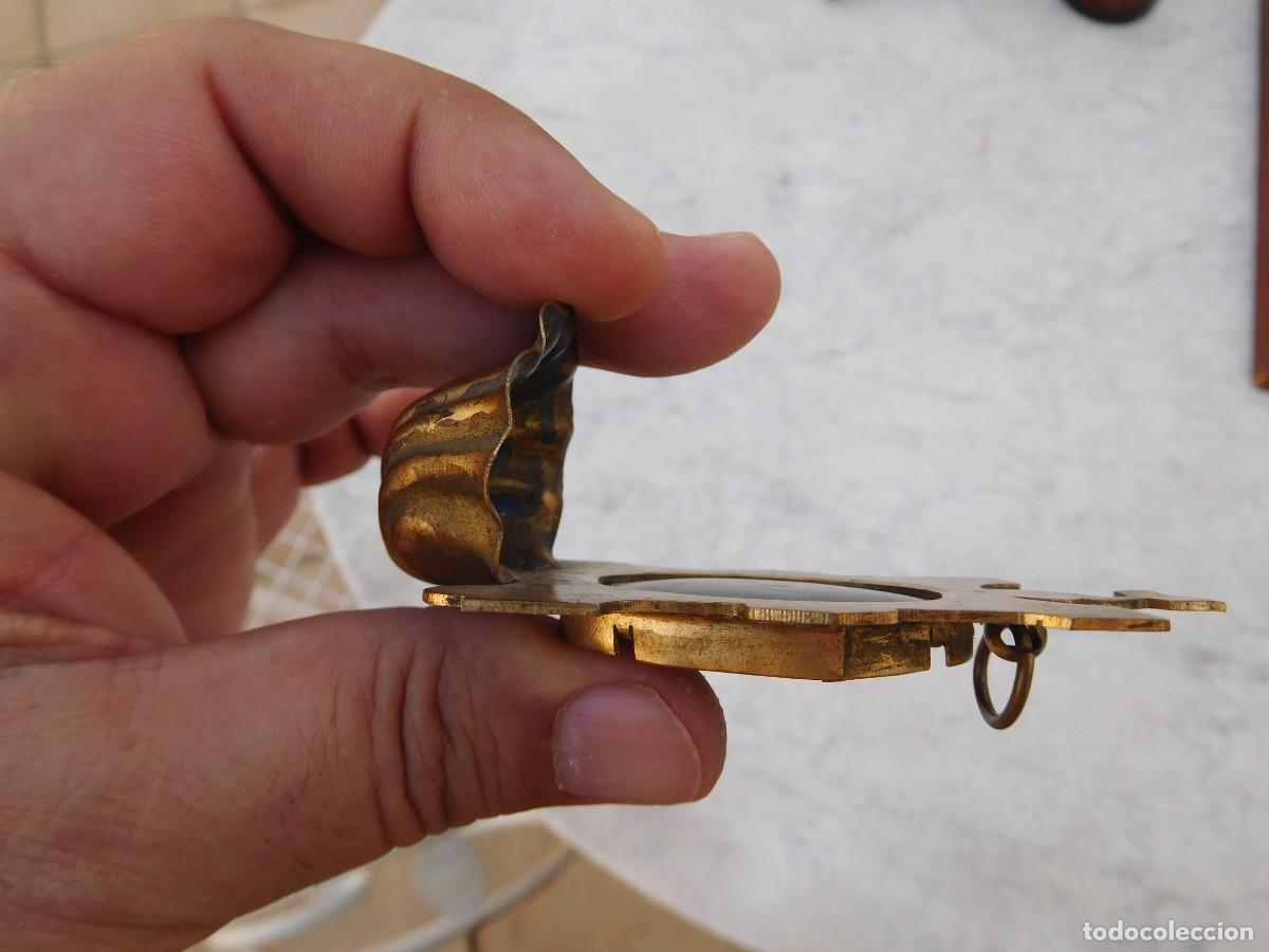 Antig&uuml;edades: Benditera antigua con esmalte - Foto 10