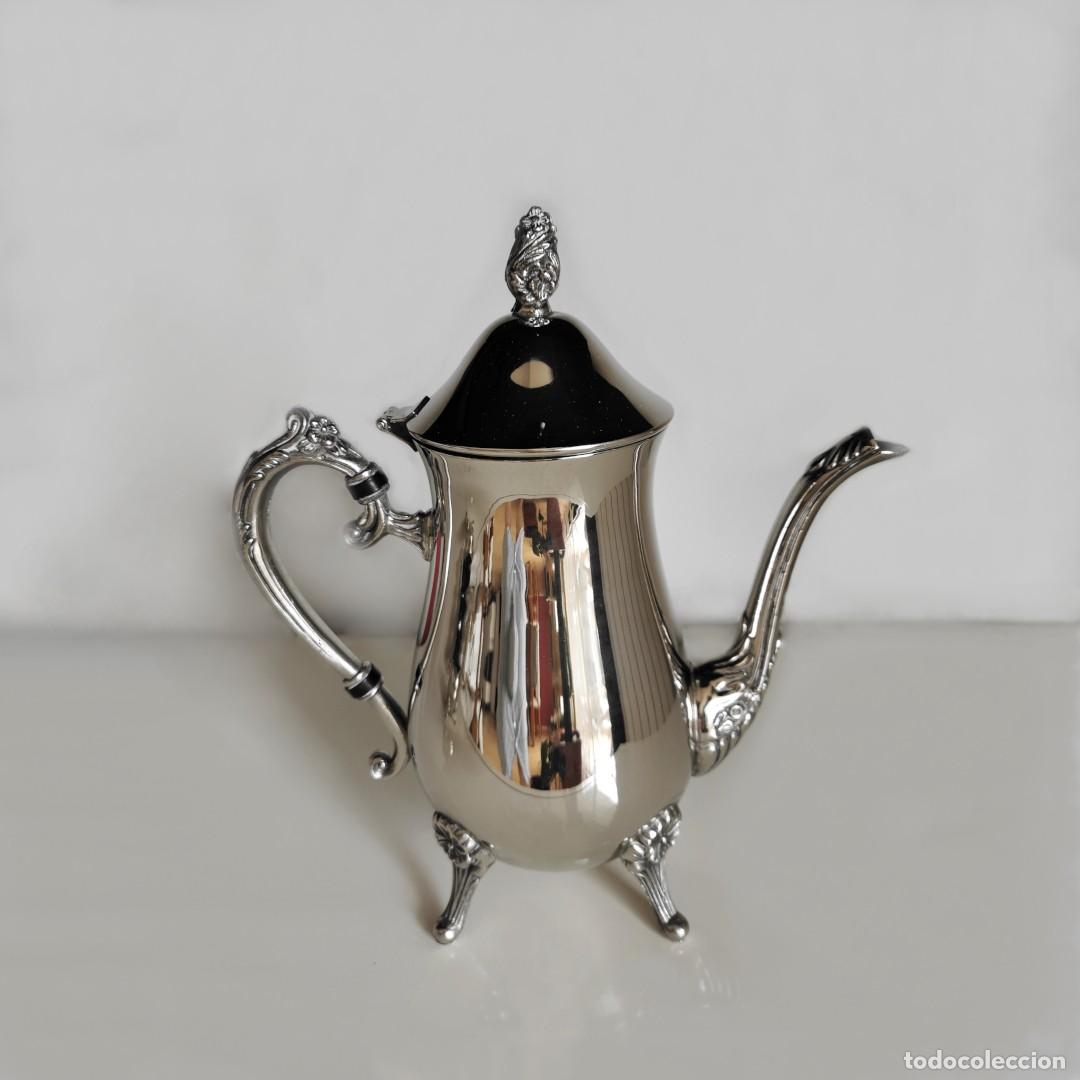 Antig&uuml;edades: JUEGO DE CAFE DE METAL PLATEADO - Foto 3