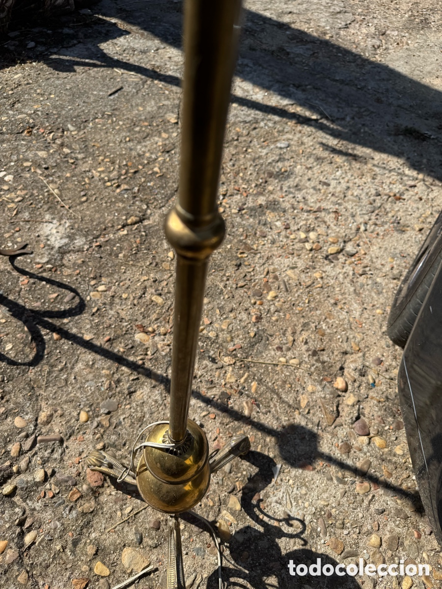 Antig&uuml;edades: L&aacute;mpara de pie en bronce - Foto 5