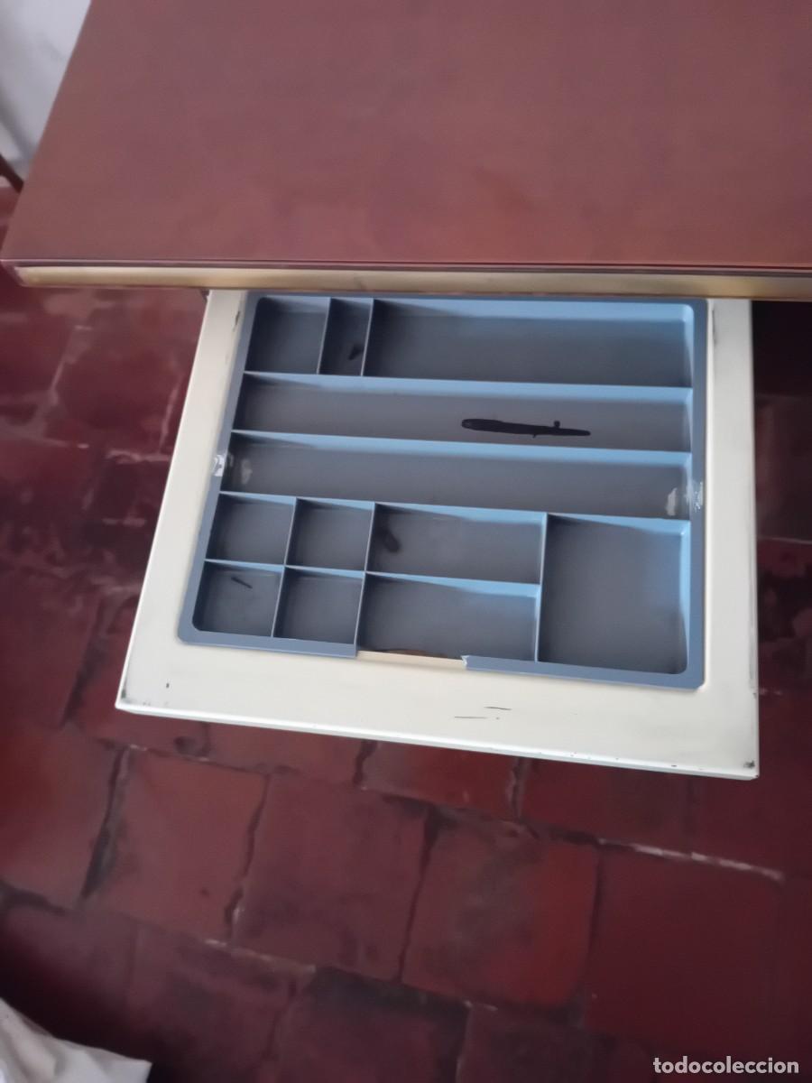 Antig&uuml;edades: Mesa vintage de hierro d&eacute;cada de los 50 - Foto 4
