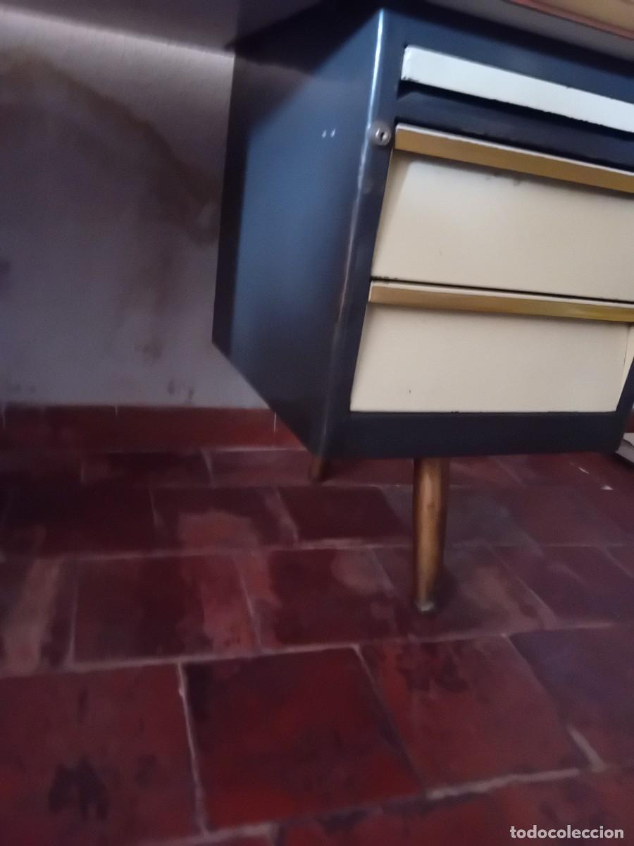 Antig&uuml;edades: Mesa vintage de hierro d&eacute;cada de los 50 - Foto 11