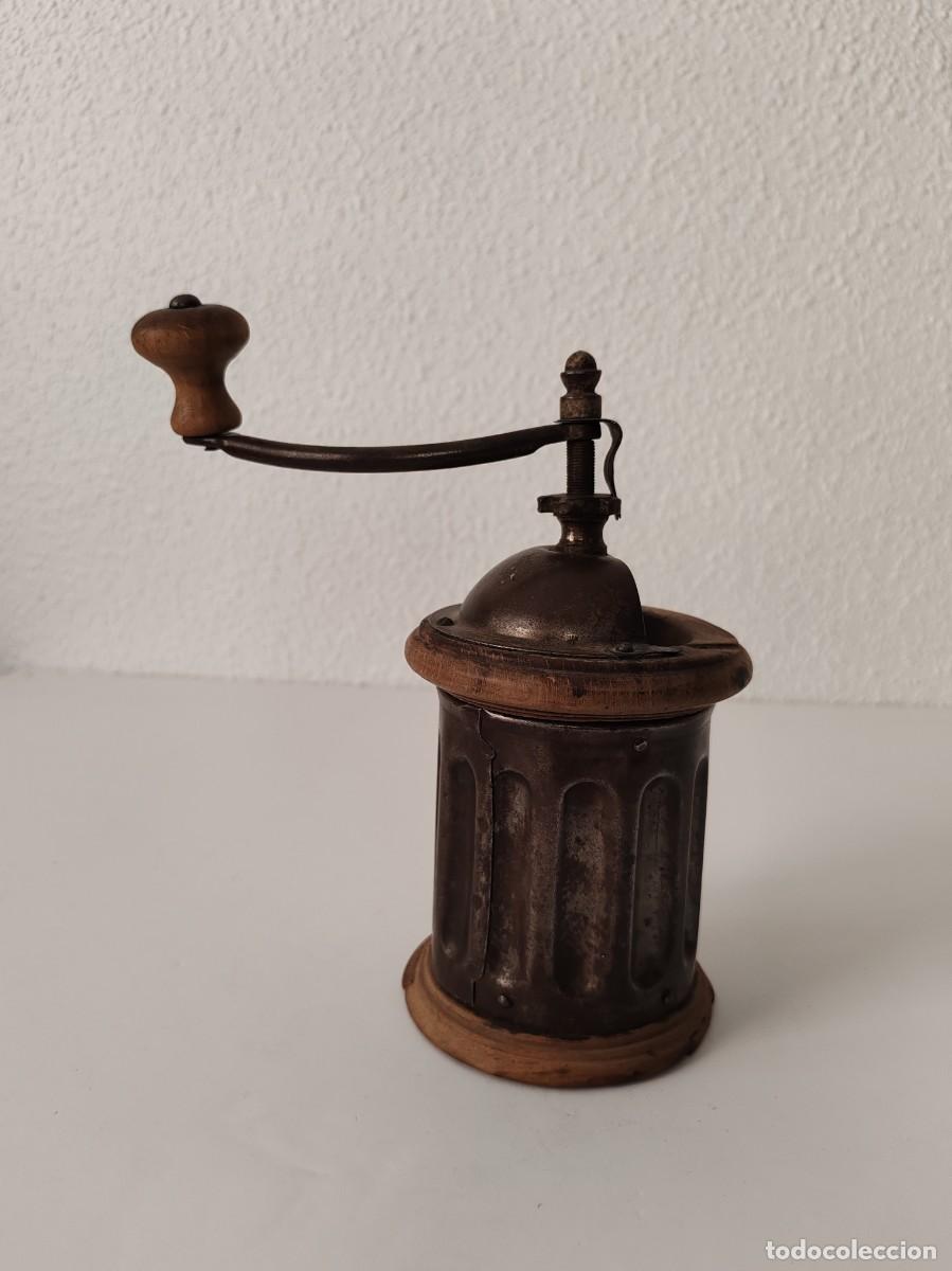 Antig&uuml;edades: ANTIGUO MOLINILLO DE CAF&Eacute; REDONDO DE BARCO - Foto 2
