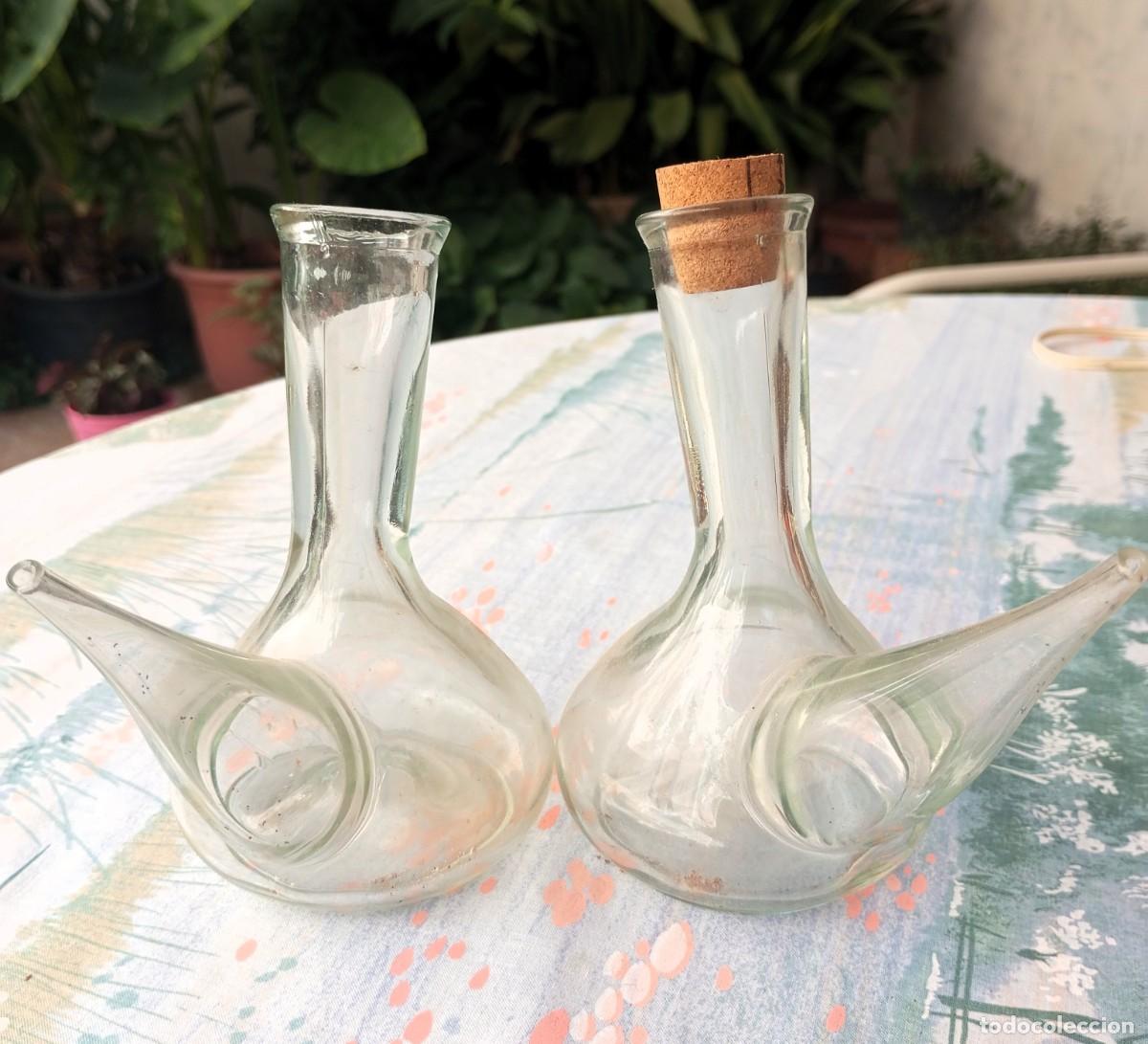 Antig&uuml;edades: 2 porrones cristal peque&ntilde;os - Foto 1