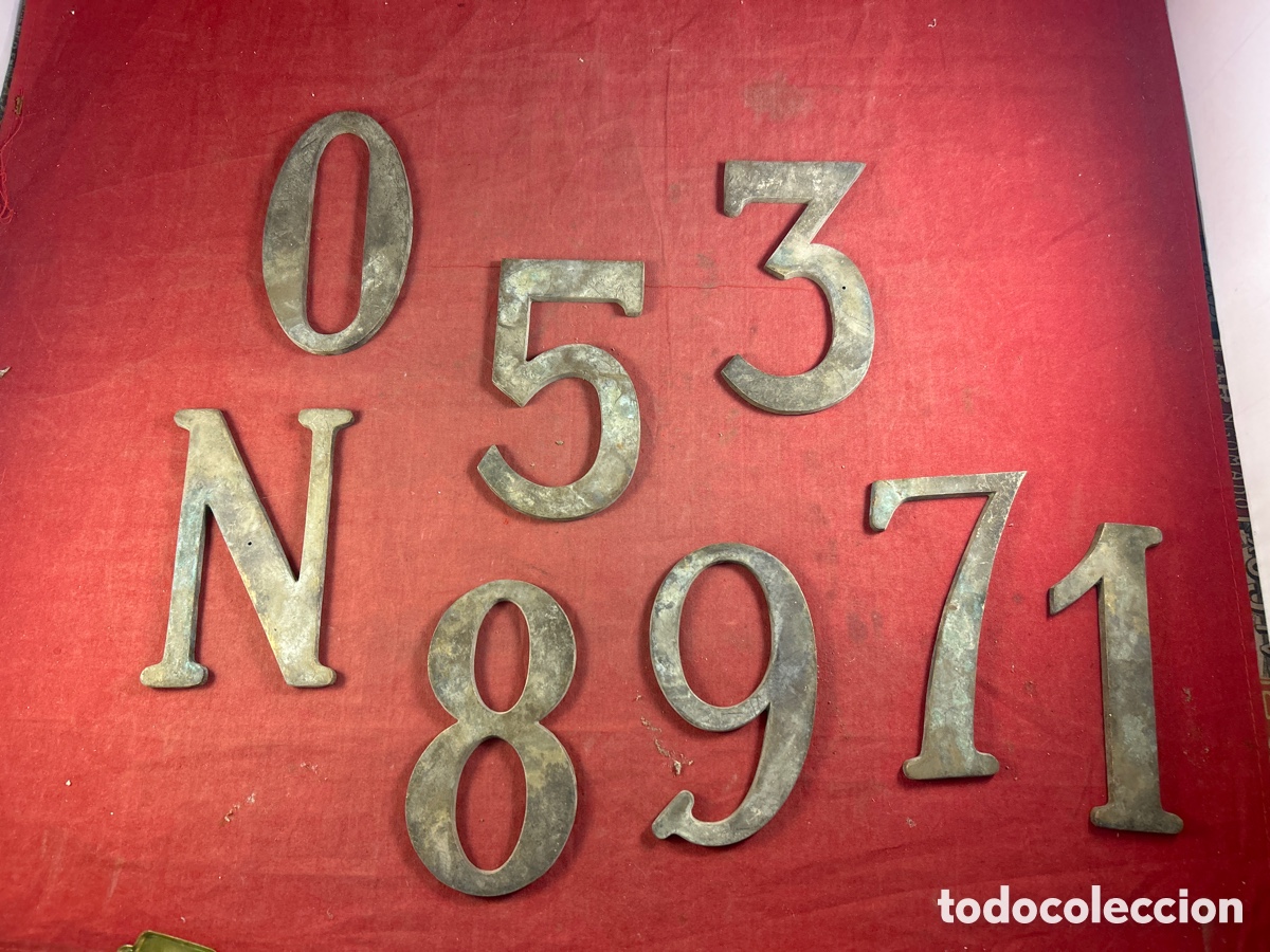 Antig&uuml;edades: N&Uacute;MEROS CORP&Oacute;REOS DE BRONCE - Foto 1