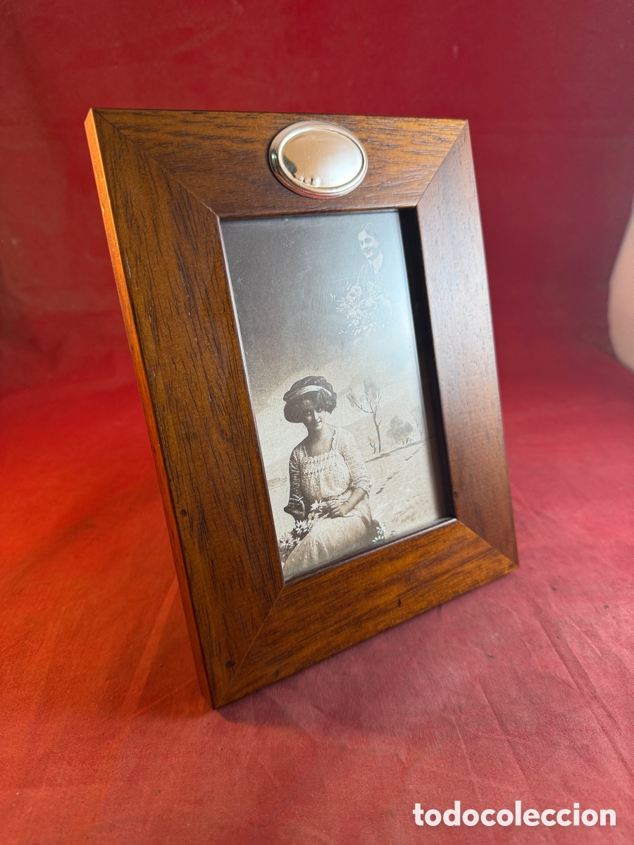 Antig&uuml;edades: Portafotos madera y plata - Foto 1