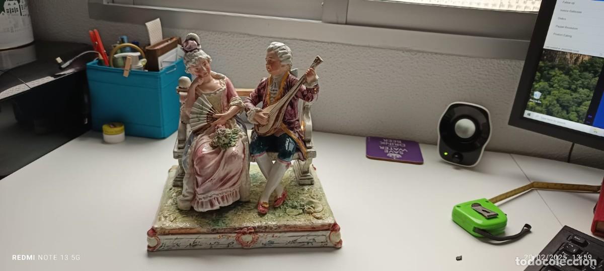 Antig&uuml;edades: Figura porcelana estilo rococ&oacute; - Foto 1