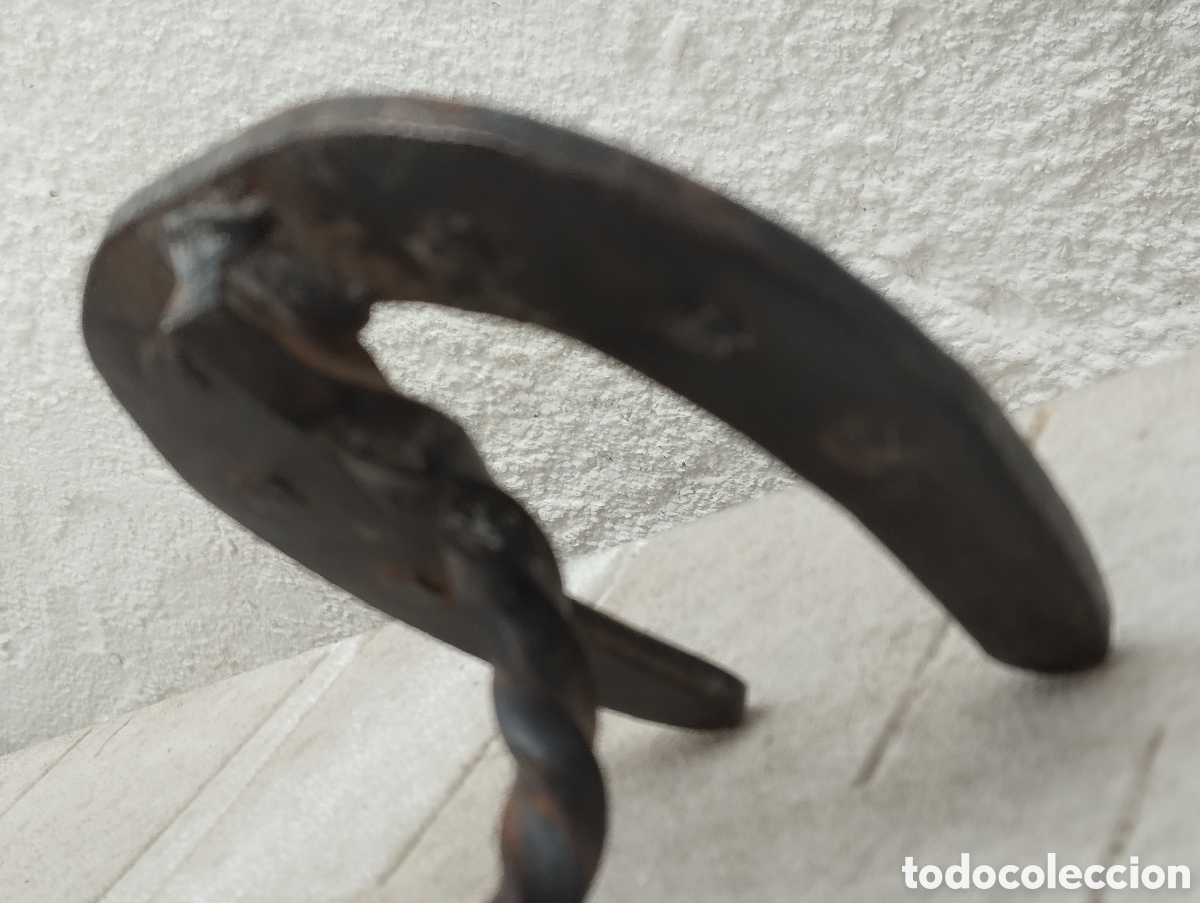 Antig&uuml;edades: Percha de pared , tejanos Lois - Foto 6
