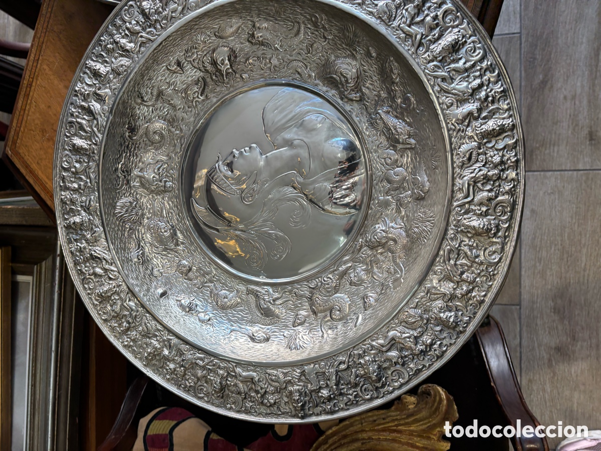 Antig&uuml;edades: Pareja de platos siglo XX. - Foto 16