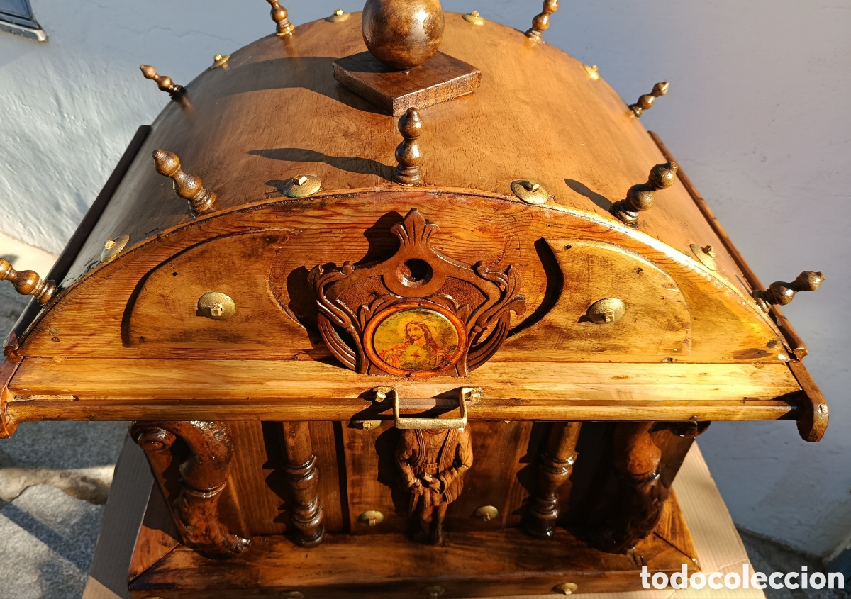 Antig&uuml;edades: Cofre de madera redondo - Foto 4