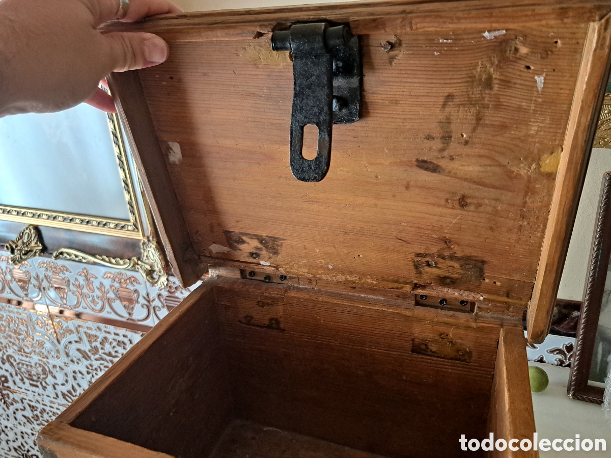 Antig&uuml;edades: Caja antigua de caudales - Foto 2