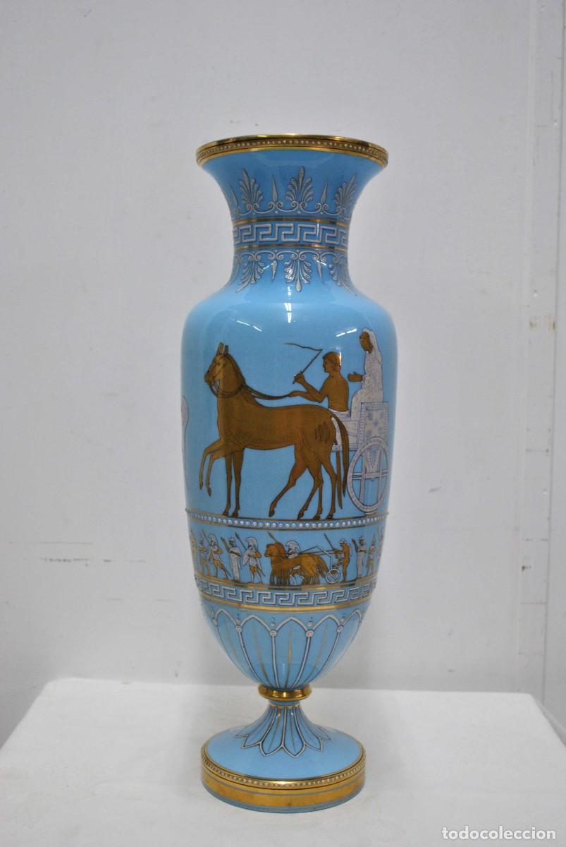 Antig&uuml;edades: JARR&Oacute;N DE OPALINA CON ESCENAS MITOLOGICAS - Foto 1