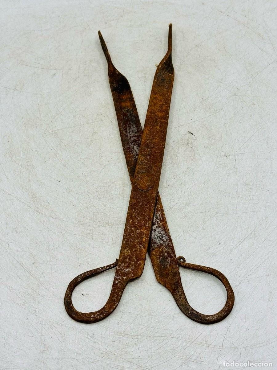 Antig&uuml;edades: ANTIGUAS PINZAS DE FORJA 32 CM. - Foto 1