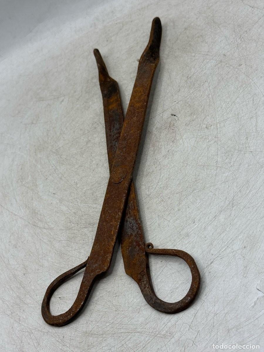Antig&uuml;edades: ANTIGUAS PINZAS DE FORJA 32 CM. - Foto 2
