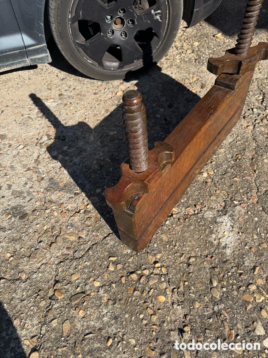 Antig&uuml;edades: Bonita prensa en madera - Foto 3