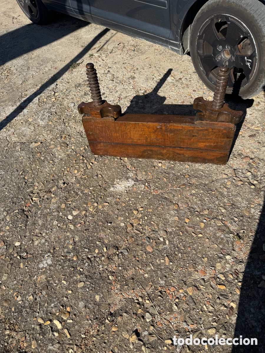 Antig&uuml;edades: Bonita prensa en madera - Foto 4