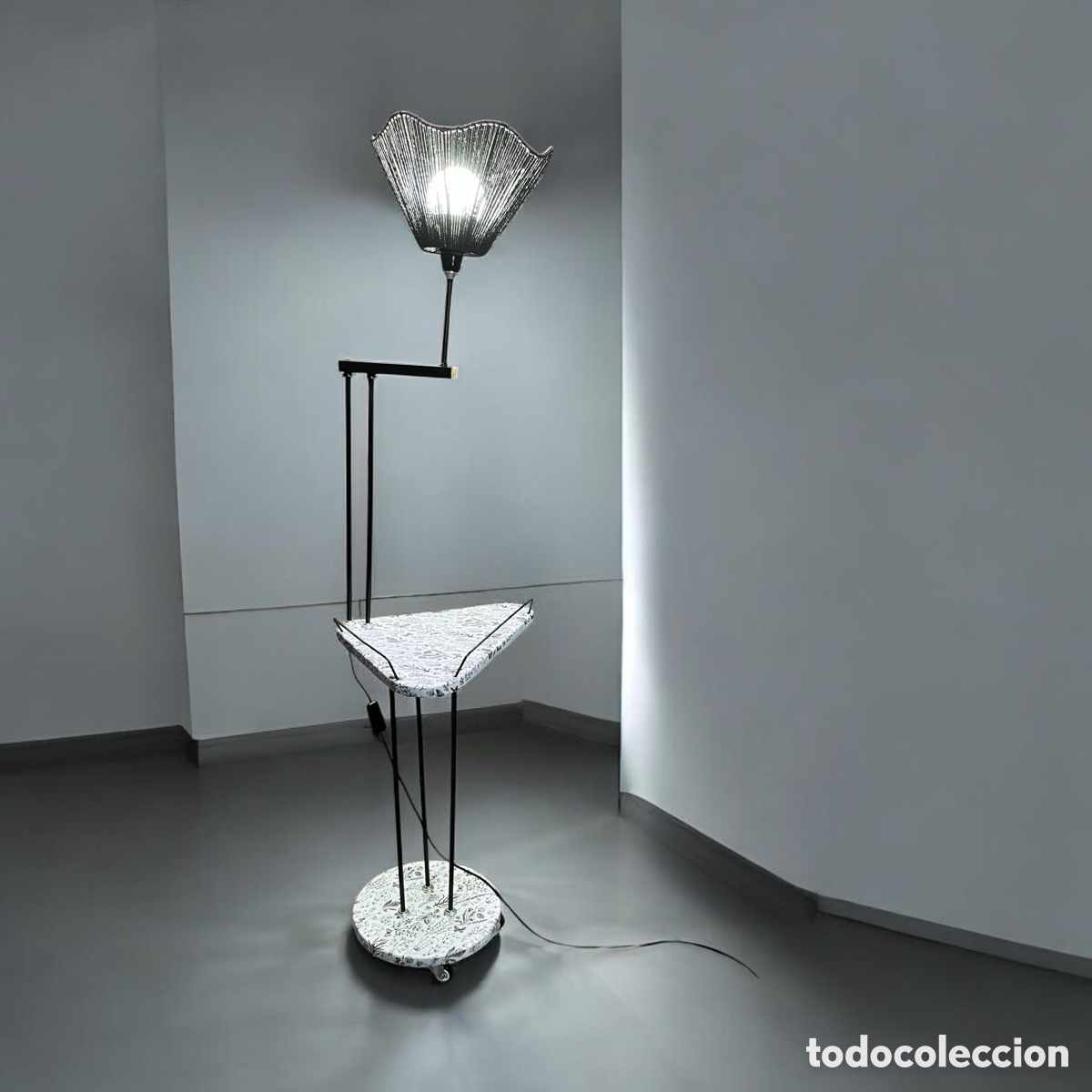 Antig&uuml;edades: L&aacute;mpara telefonea a&ntilde;os 70 - Foto 1