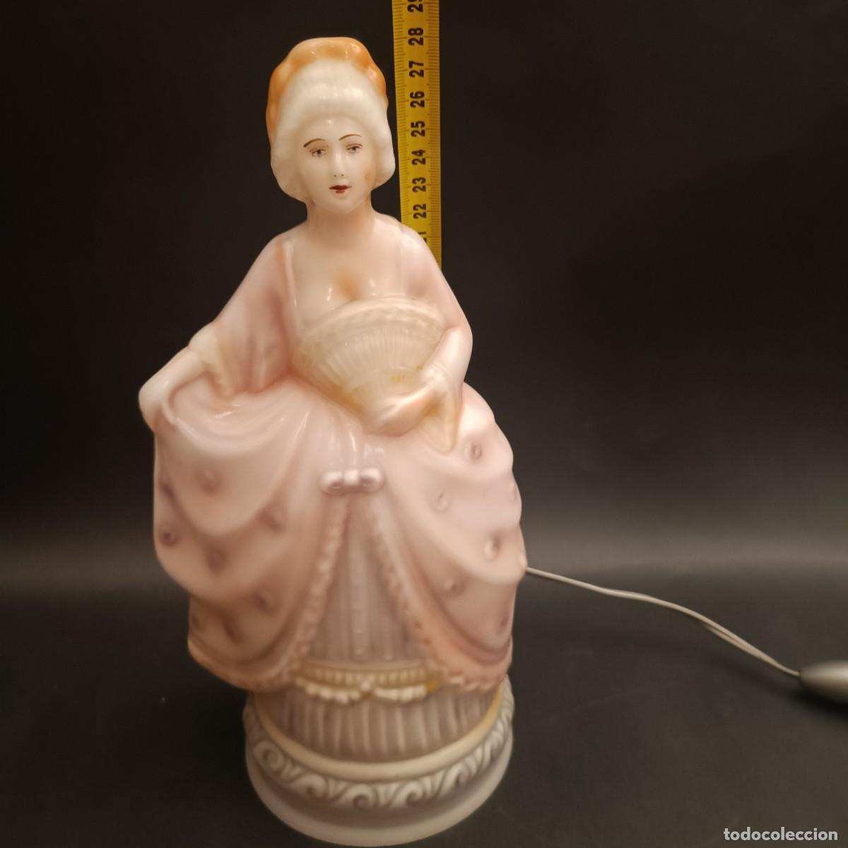 Antig&uuml;edades: ANTIGUA FIGURA- L&Aacute;MPARA EN OPALINA - Foto 11