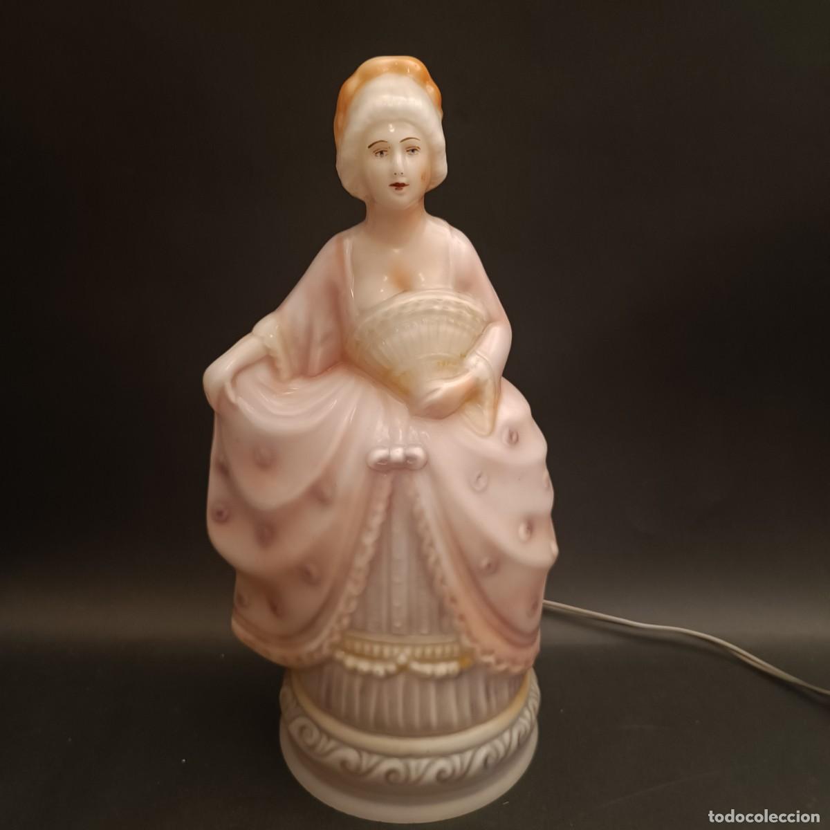 Antig&uuml;edades: ANTIGUA FIGURA- L&Aacute;MPARA EN OPALINA - Foto 19