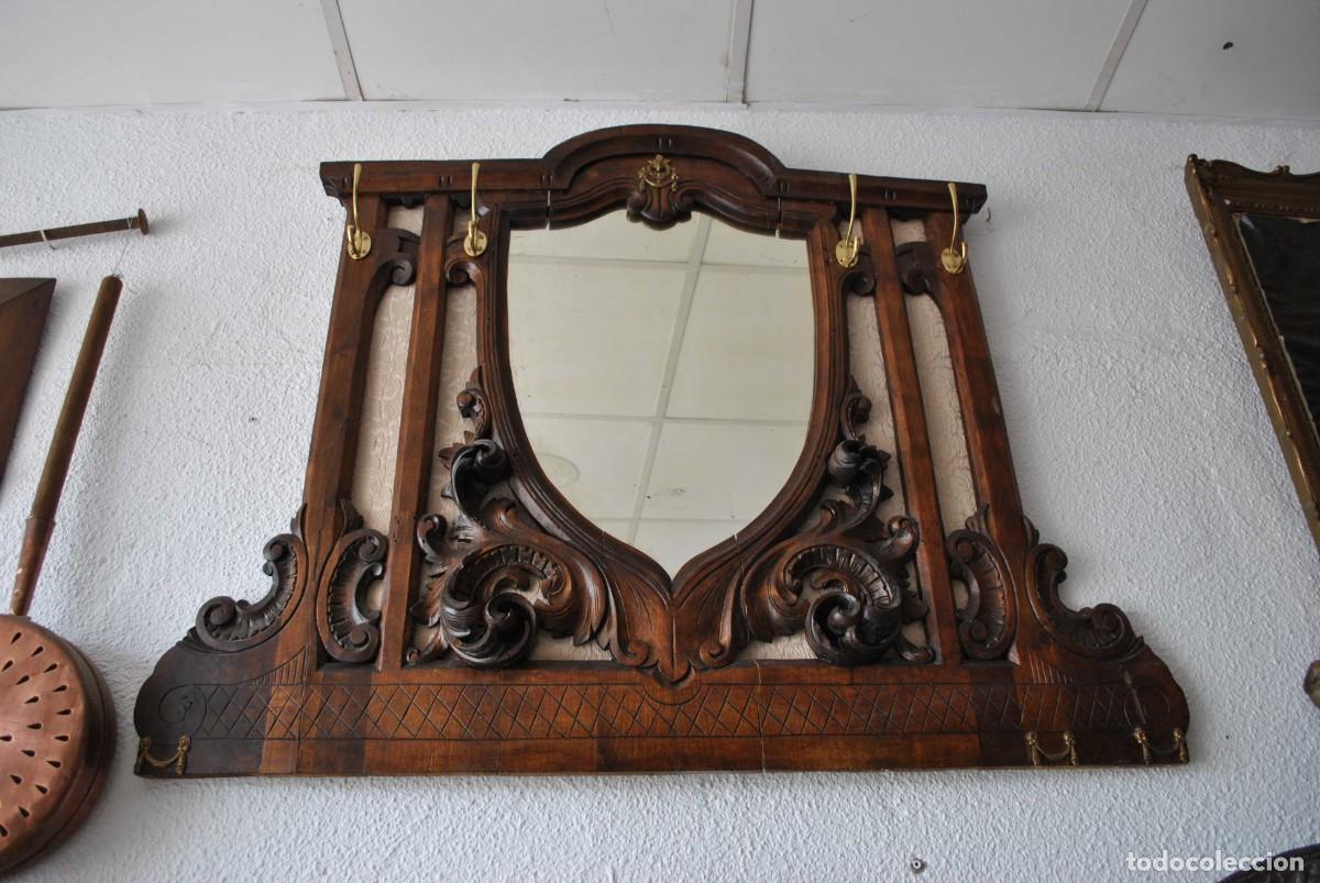 Antig&uuml;edades: ESPEJO ANTIGUO PERCHERO DE PARED - Foto 1