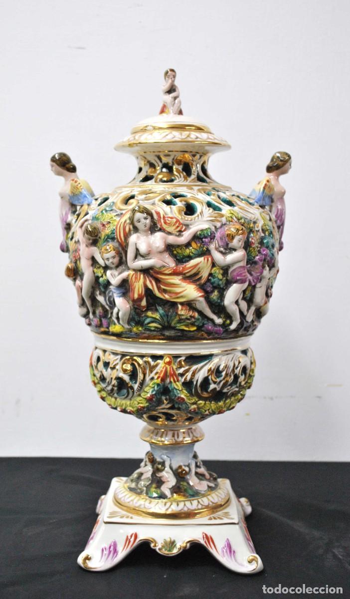 Antig&uuml;edades: GRAN JARR&Oacute;N CAPODIMONTE - Foto 1
