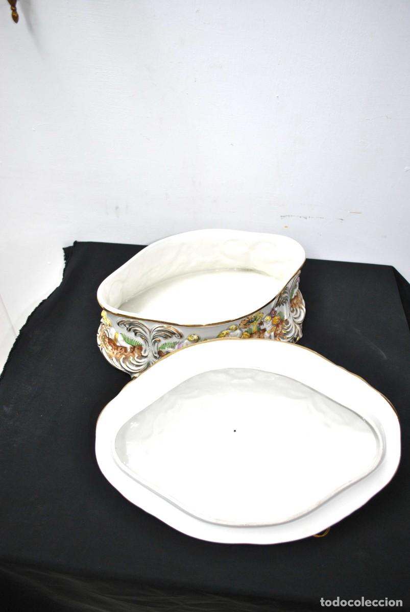 Antig&uuml;edades: SOPERA O CENTRO DE MESA CAPODIMONTE - Foto 4