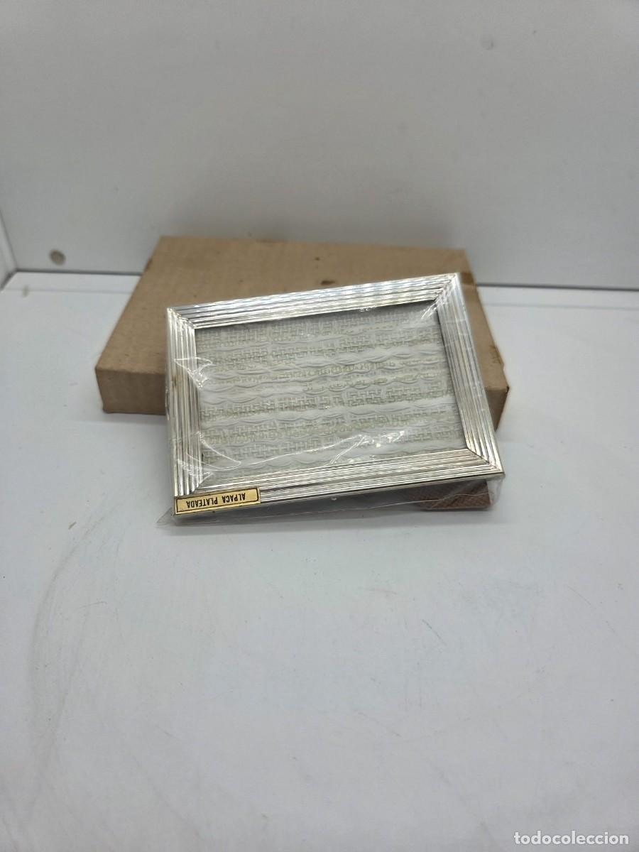 Antig&uuml;edades: Portarretrato de Alpaca plateada - Foto 1