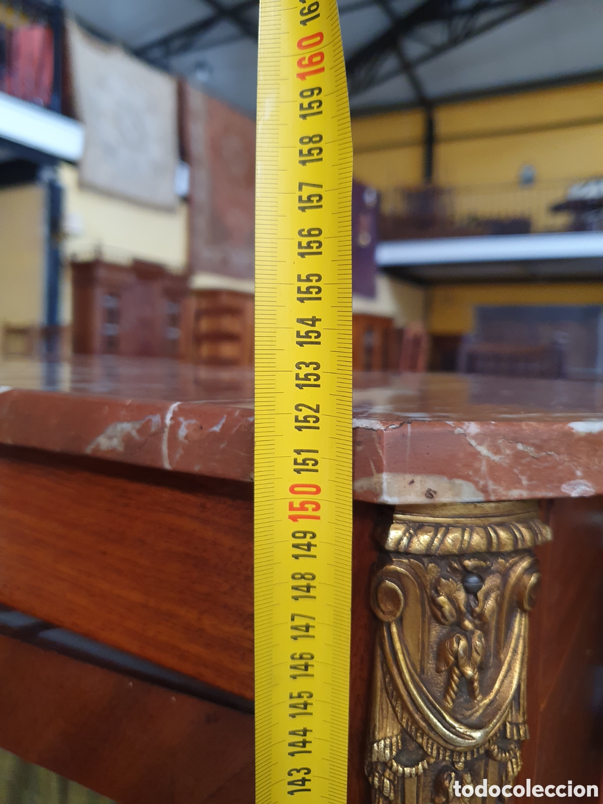 Antig&uuml;edades: Vitrina de los 1930 en maequeteria - Foto 6