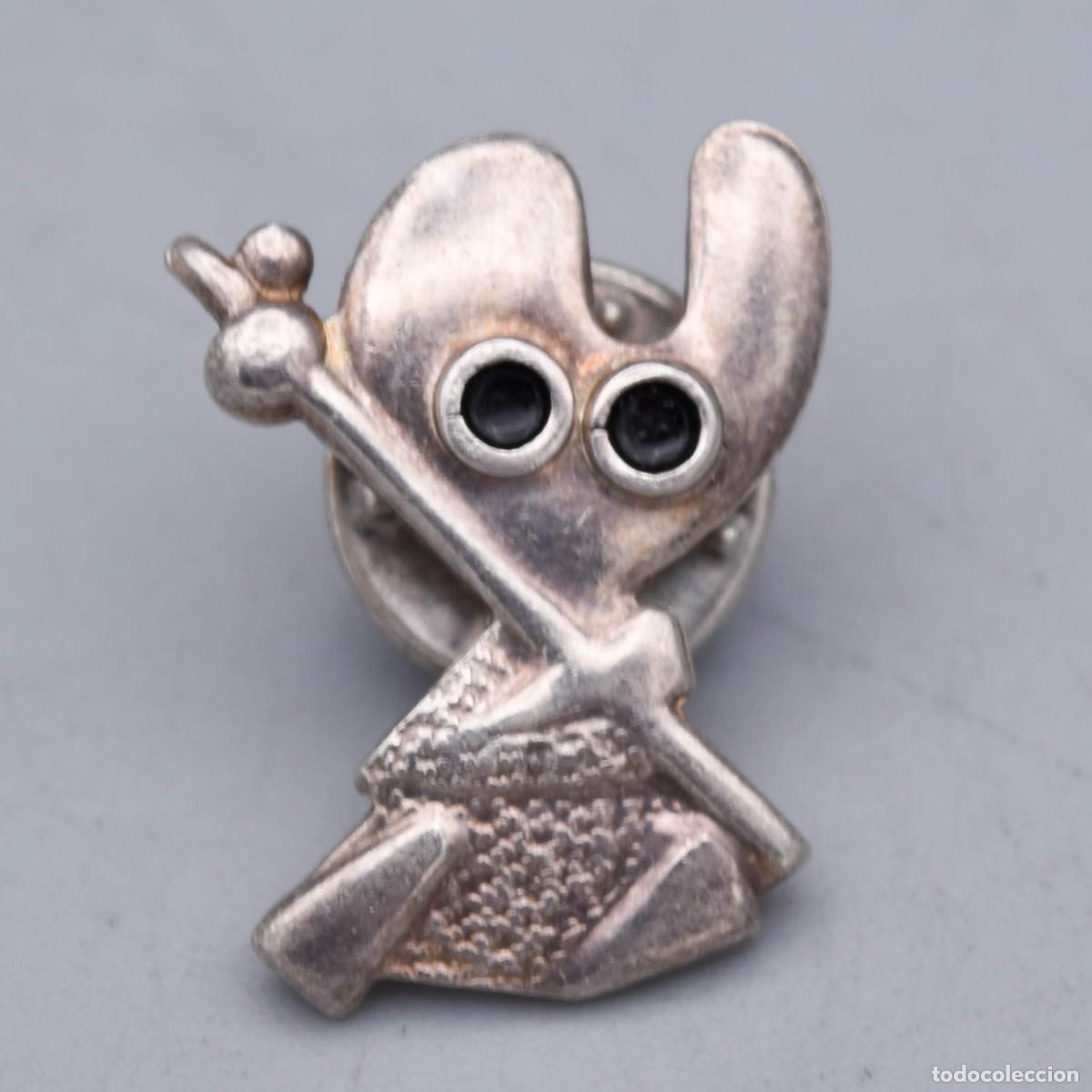 Antig&uuml;edades: Pin de plata - Xacobeo - Foto 2