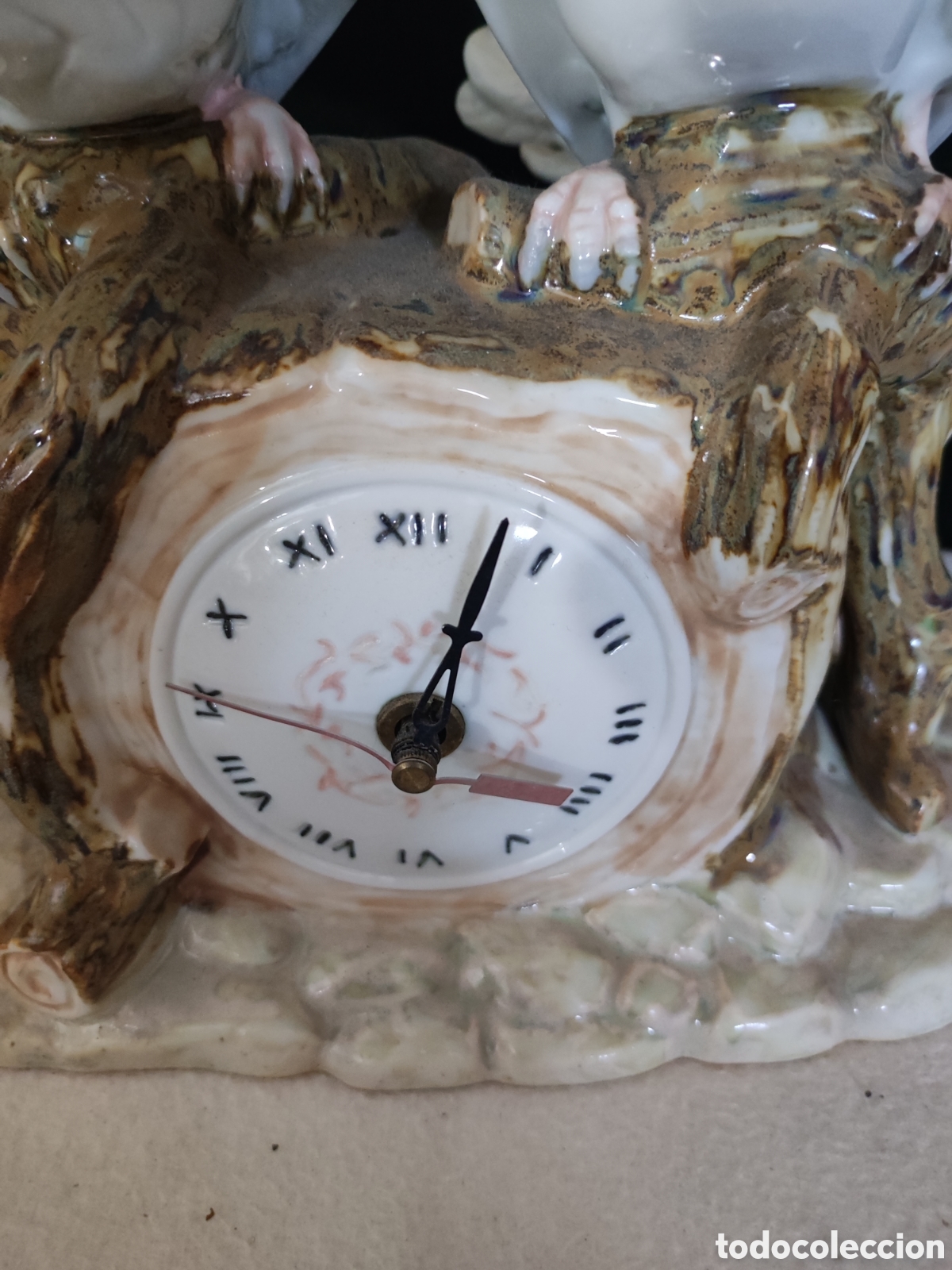 Antig&uuml;edades: Reloj de porcelana marca tengra - Foto 2