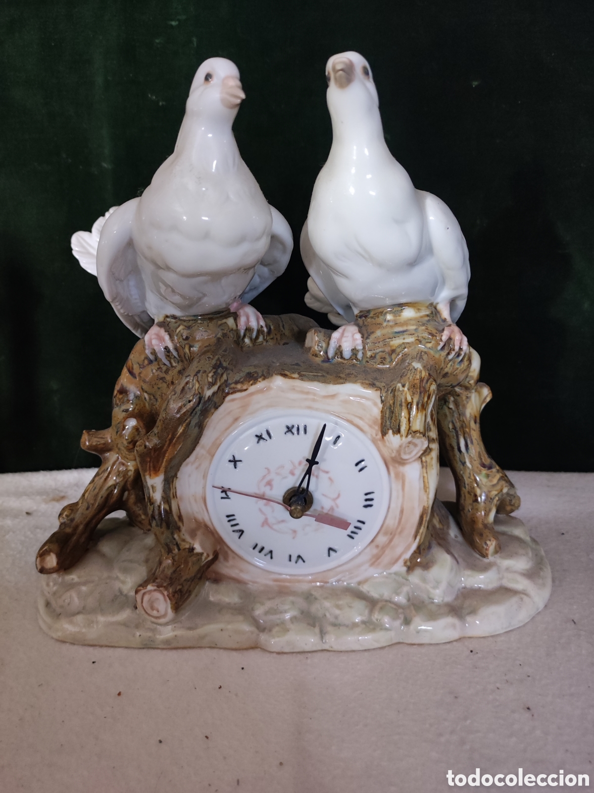 Antig&uuml;edades: Reloj de porcelana marca tengra - Foto 1