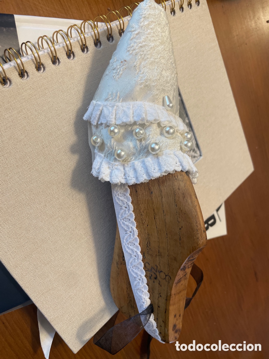 Antig&uuml;edades: Horma Antigua de madera maciza decorada - Foto 2