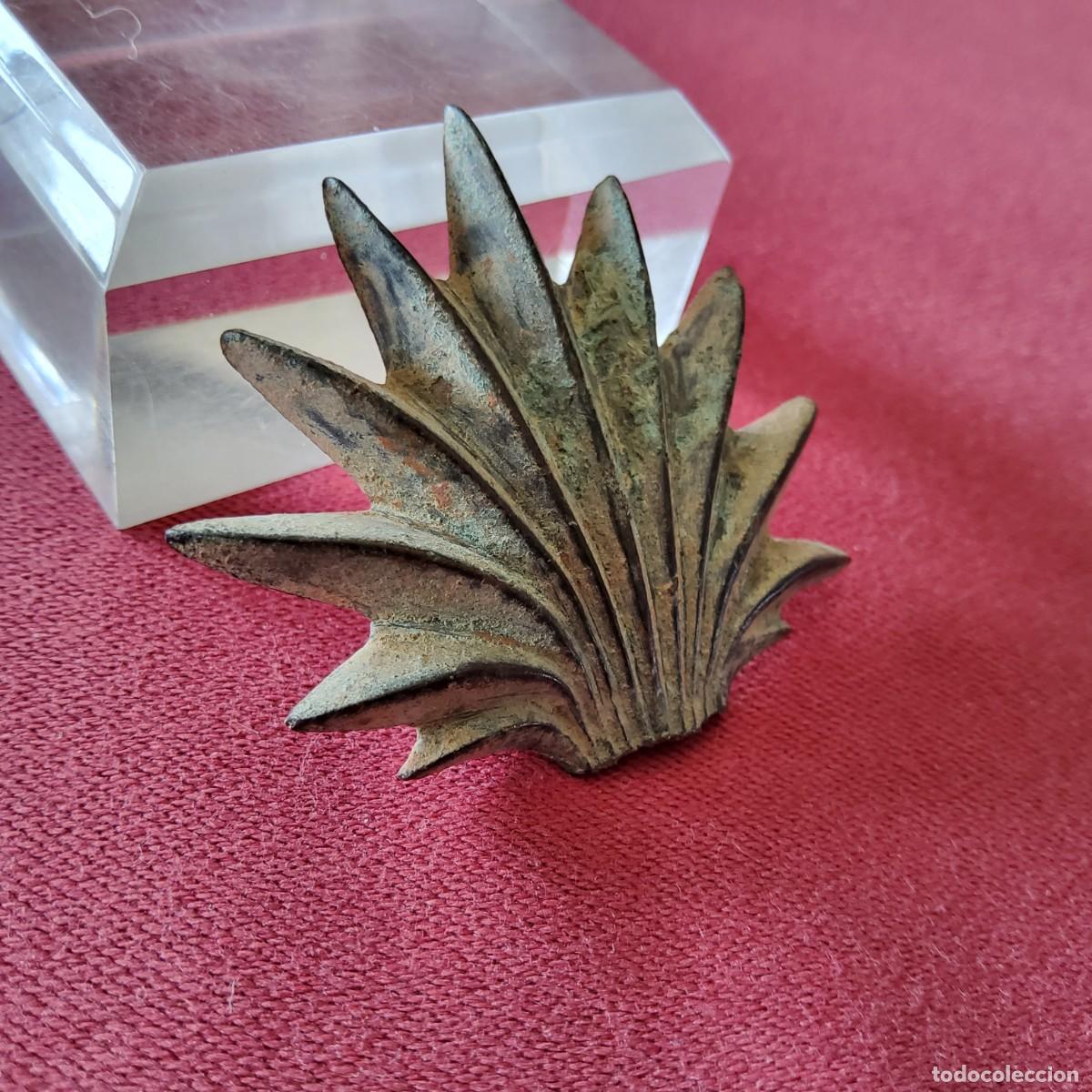 Antig&uuml;edades: ANTIGUO APLIQUE CON FORMA VEGETAL DE BRONCE - Foto 3