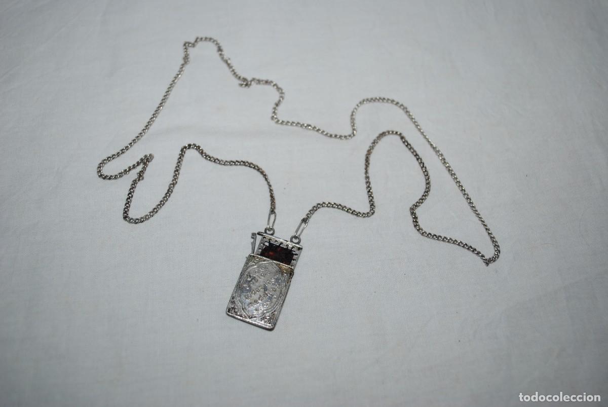 Antig&uuml;edades: CADENA Y RELICARIO DE PLATA . - Foto 4