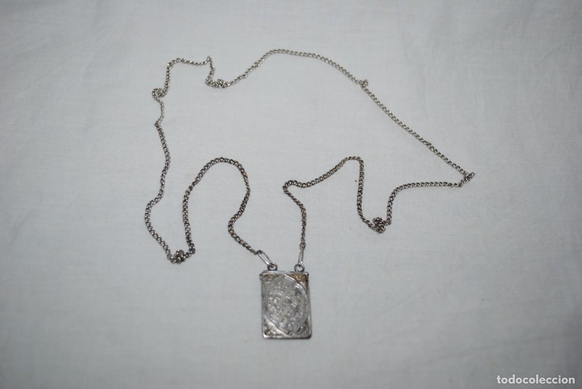 Antig&uuml;edades: CADENA Y RELICARIO DE PLATA . - Foto 5