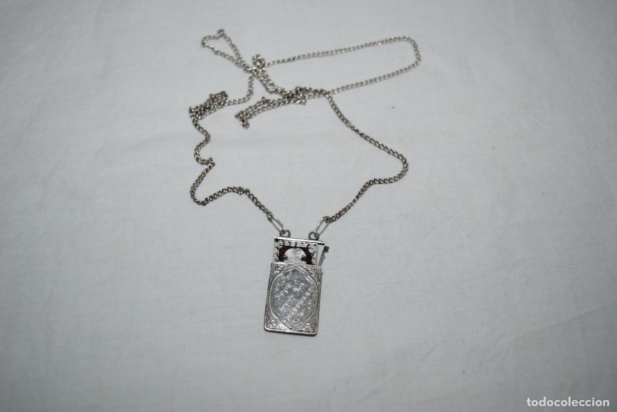 Antig&uuml;edades: CADENA Y RELICARIO DE PLATA . - Foto 6