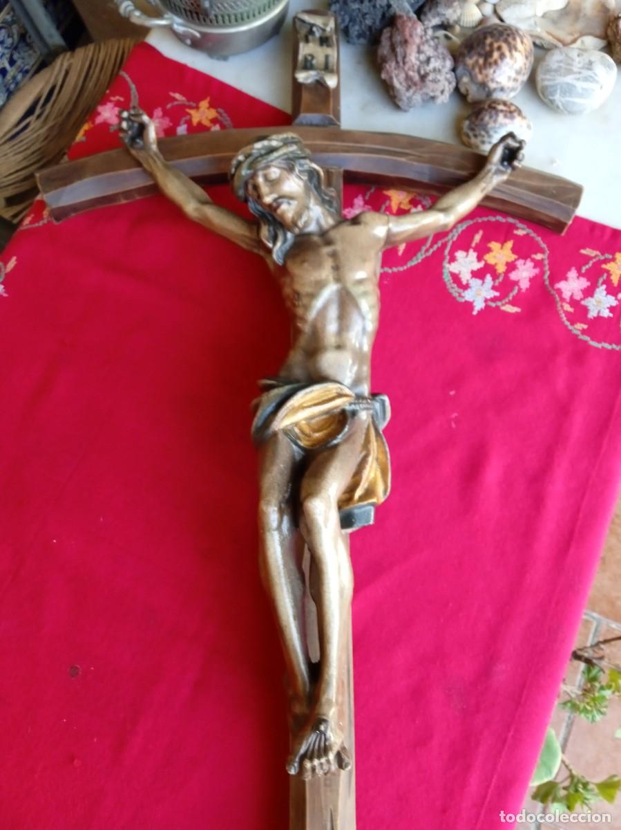 Antig&uuml;edades: Antiguo Crucifijo de madera - Foto 2