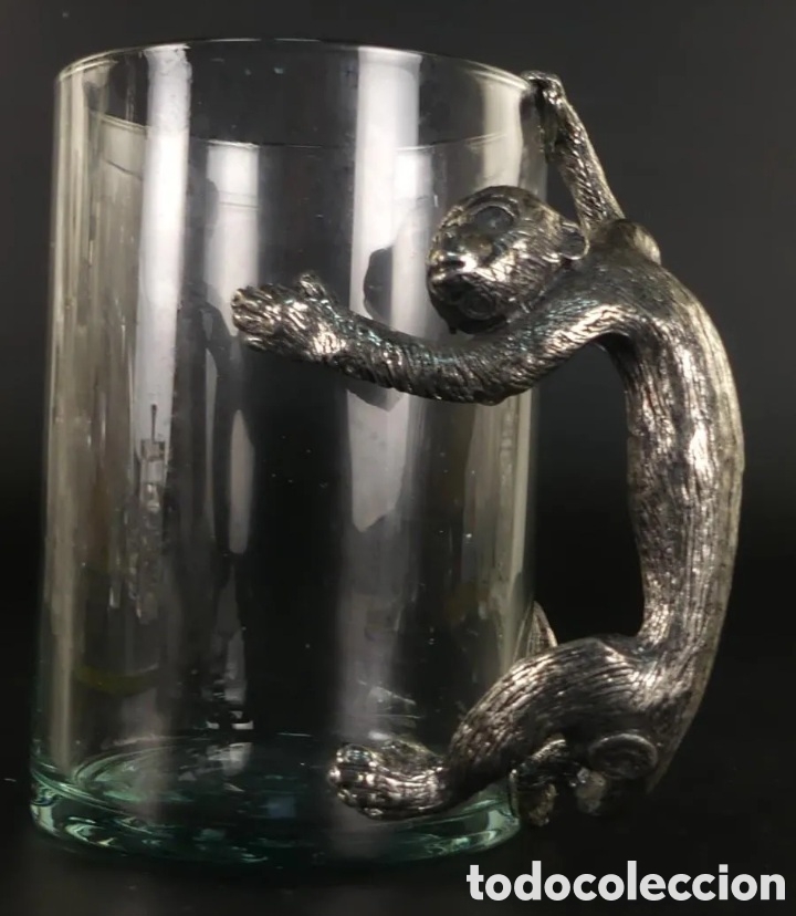 Antig&uuml;edades: Vaso con mango de mono - Foto 1