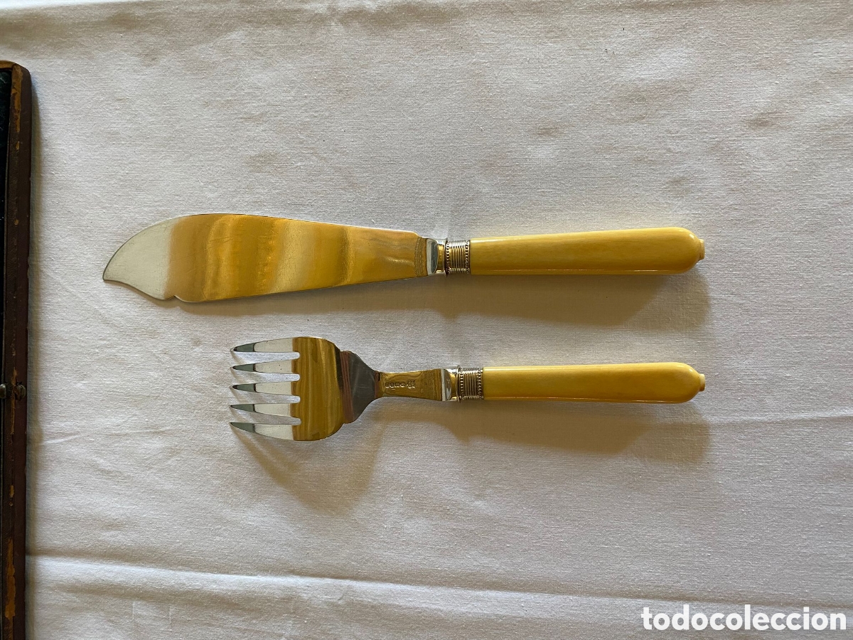 Antig&uuml;edades: Cubiertos de Servir Pescado - Foto 2