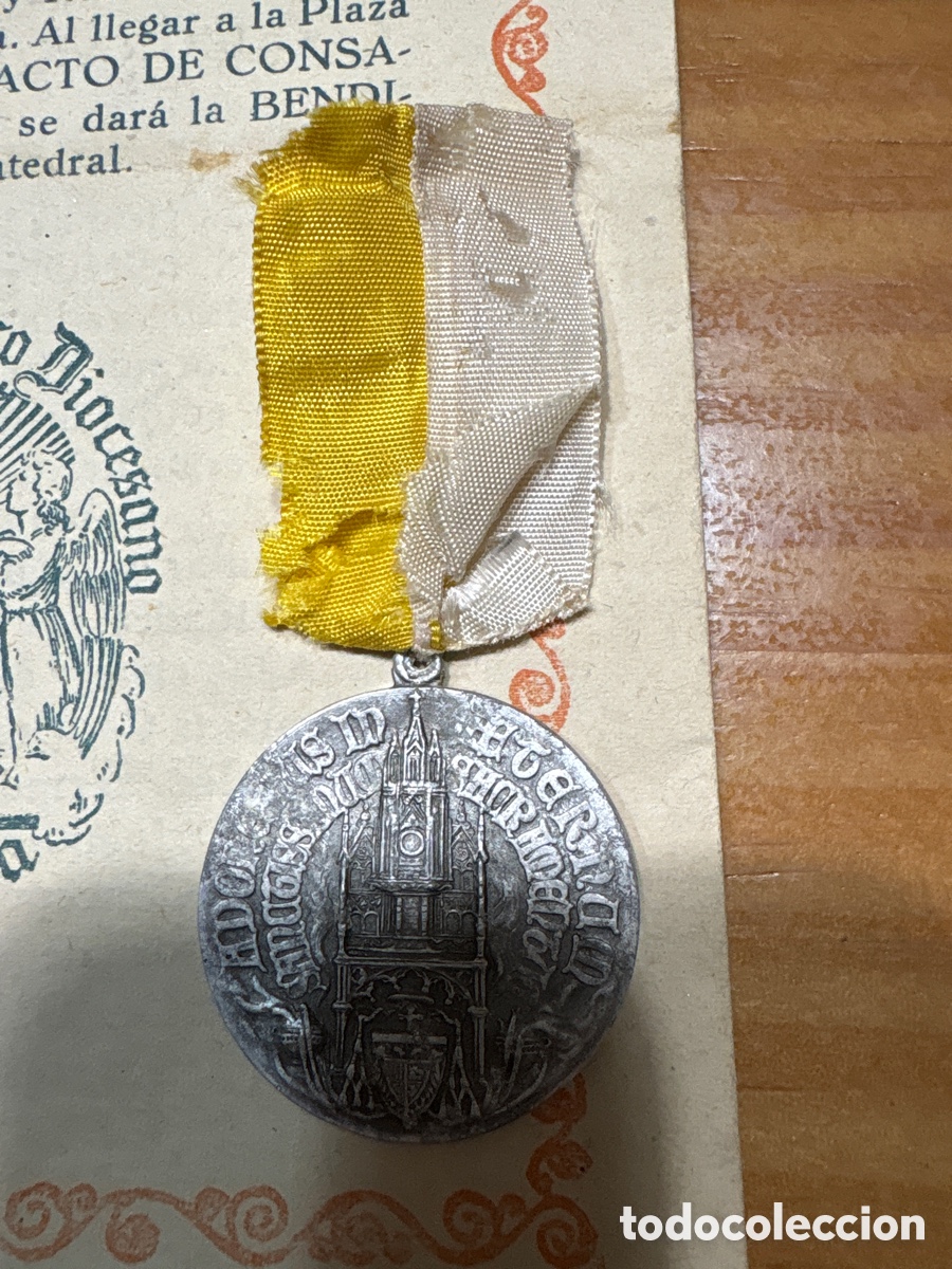 Antig&uuml;edades: Medalla a&ntilde;o 1944 barcelona - Foto 8