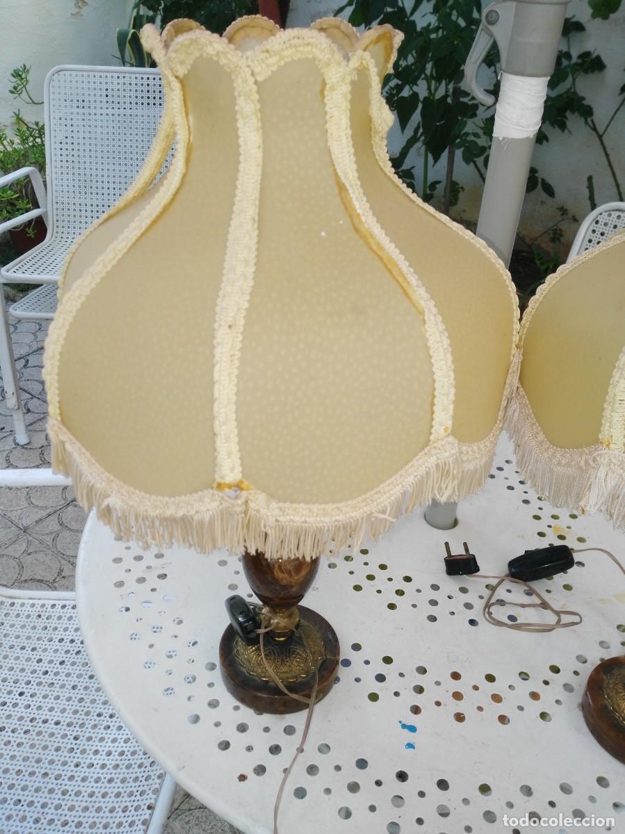 Antig&uuml;edades: DOS LAMPARAS DE MESA DE NOCHE - Foto 3
