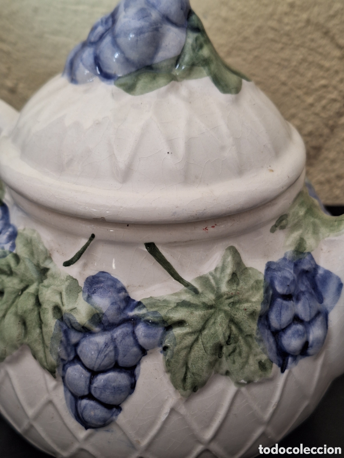 Antig&uuml;edades: Tetera blanca con dise&ntilde;o de uva - Foto 2