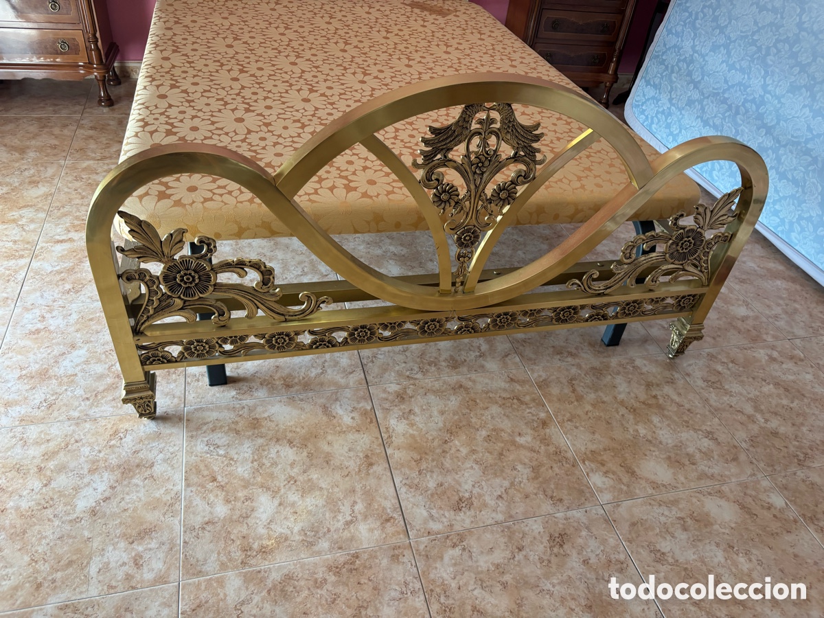 Antig&uuml;edades: Cama antigua de lat&oacute;n - Foto 3