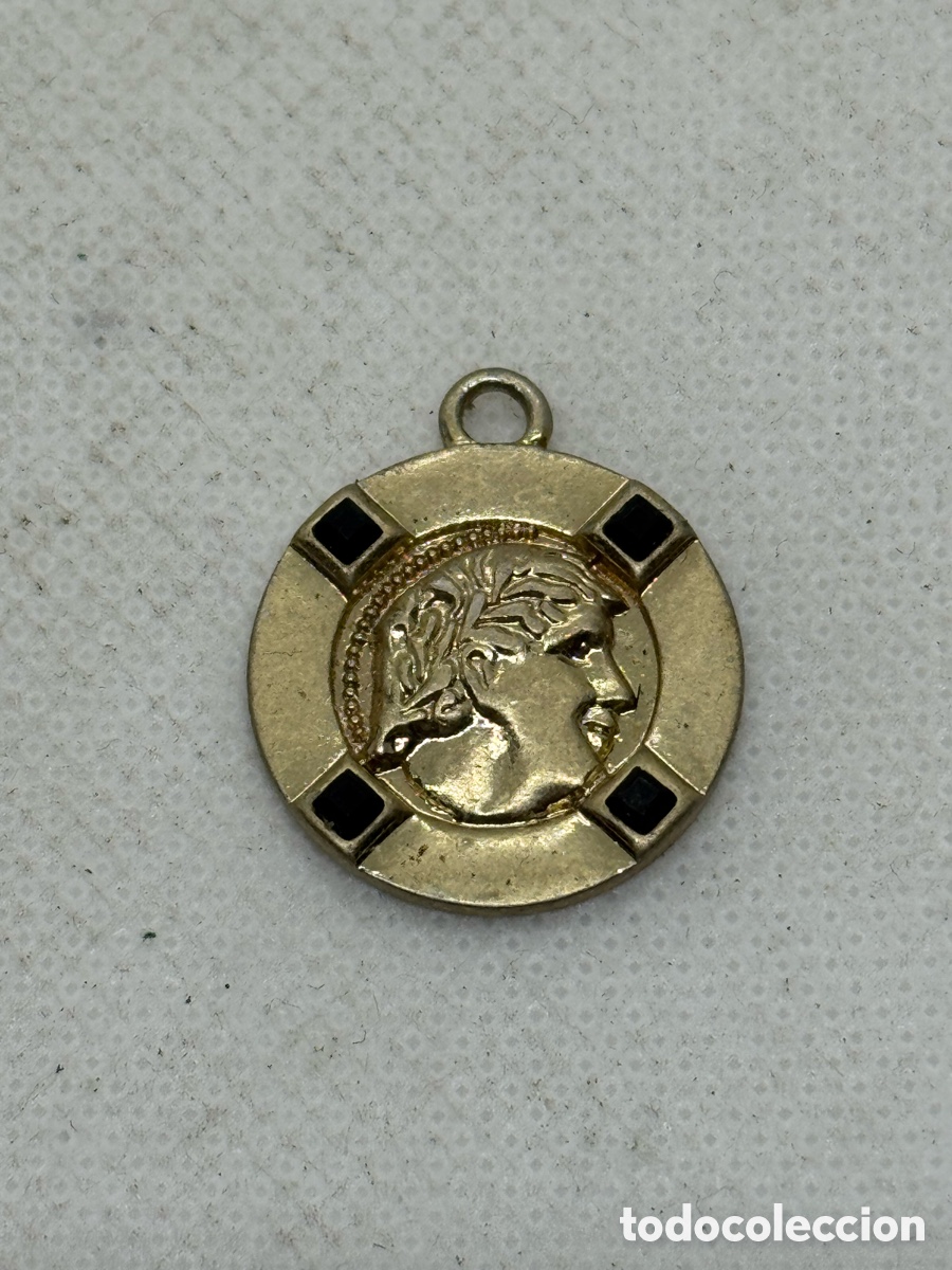 Antig&uuml;edades: Antigua Medalla Dorada - Foto 3