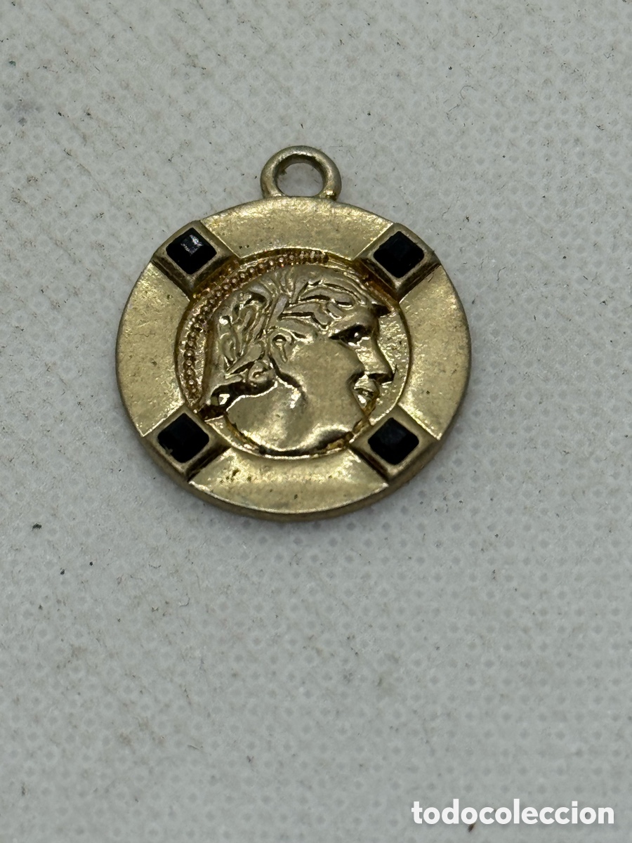 Antig&uuml;edades: Antigua Medalla Dorada - Foto 4
