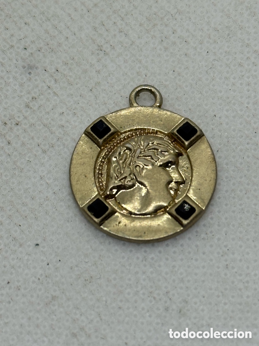 Antig&uuml;edades: Antigua Medalla Dorada - Foto 1