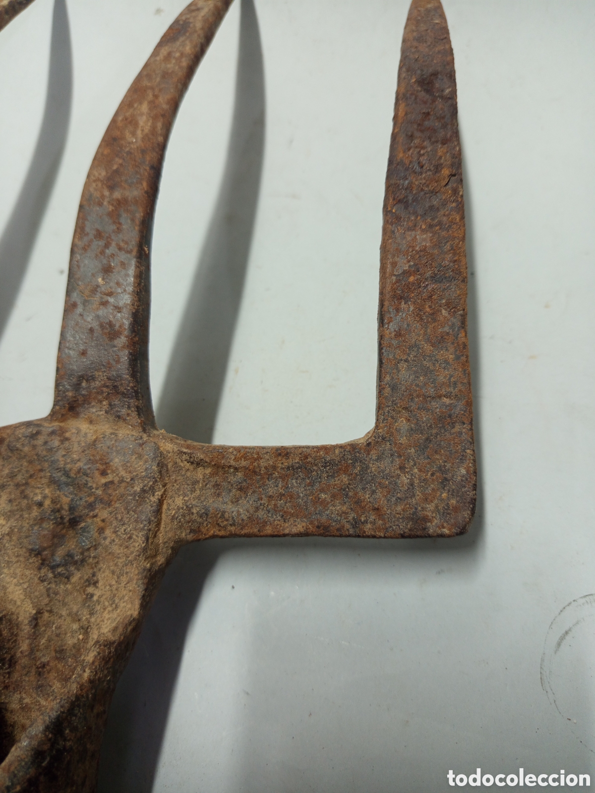Antig&uuml;edades: Horca antigua 3 puntas - Foto 4